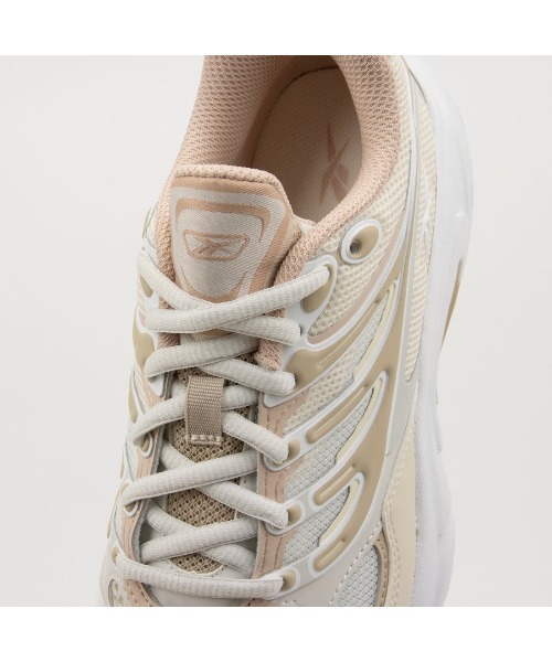 Reebok(リーボック)の「プレミア ロード コントロール / RBK PREMIER ROAD CONTROL(スニーカー・レディース・アイボリー/ストーン・22.5cm/23.0cm/23.5cm/24.5cm/24.0cm/25.0cm/25.5cm/22.0cm)」の18枚目の写真