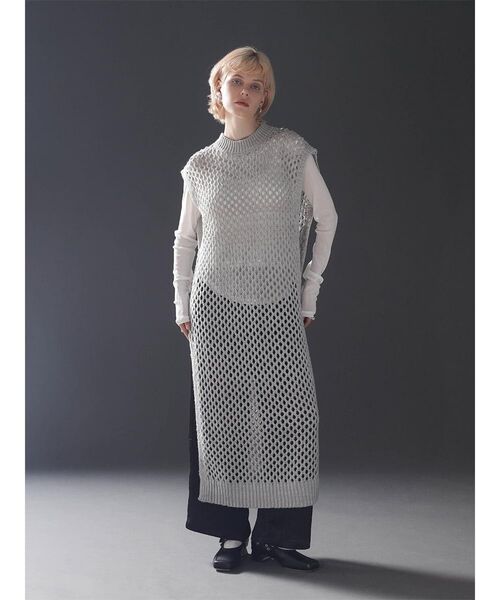 :ETHROF(イーサオブ)の「BACK OPEN MESH KNIT DRESS(ニット/セーター・レディース・ブラック/グレー・FREE)」の4枚目の写真