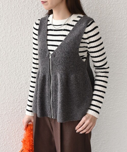 SHIPS Colors(シップス カラーズ)の「SHIPS Colors:〈手洗い可能〉ジップ ビスチェ × ボーダー ニット セット◇(ニット/セーター・レディース・グレー/ブラウン・ONE SIZE)」の1枚目の写真