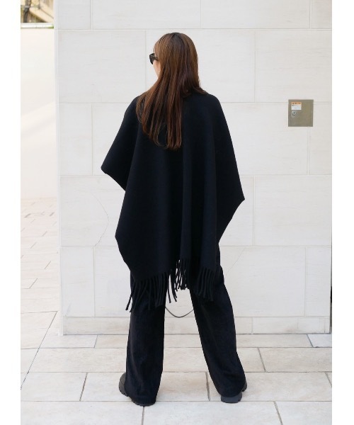 BeBeoD(べベッド)の「アーバンベルベットリラックスパンツ(デニムパンツ・レディース・ブルー/ブラック・フリー)」の5枚目の写真