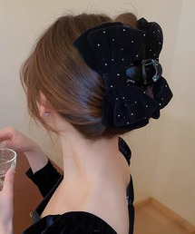 IRADOWL（アイラドール）の「ジルコニアビジューベロアリボンヘアクリップ（バレッタ/ヘアクリップ）」