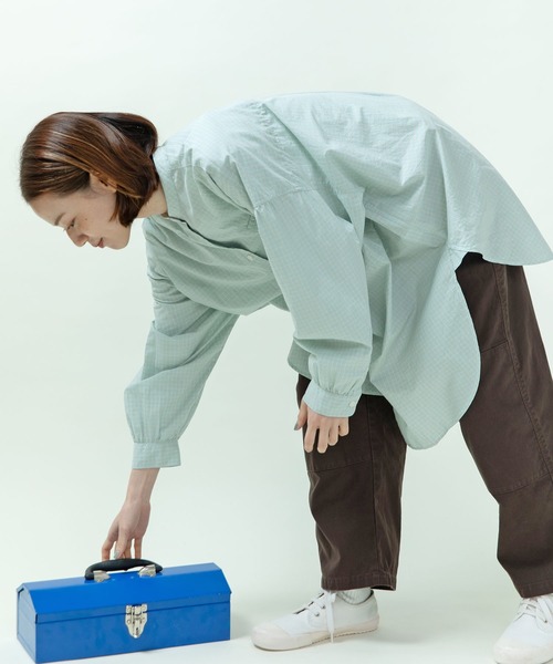 PAR ICI（パーリッシィ）の「【WEB限定カラー】オーガニックマグワッシャー ロング丈シャツ（シャツ/ブラウス・レディース・ネイビー/サックスブルー/ホワイト/グレー・FREE）」の16枚目の写真