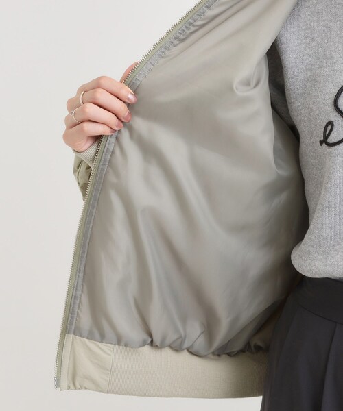Cutie Blonde（キューティーブロンド）の「モールキルティング中綿ブルゾン（ブルゾン・レディース・オリーブ/ブラック・00）」の18枚目の写真