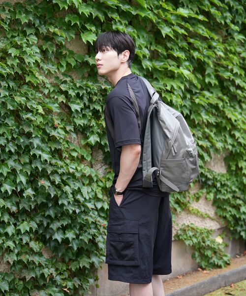 MUSINSA STANDARD（ムシンサスタンダード）の「[シティレジャー] ストラクチャードブロックTシャツ [ブラック]（Tシャツ/カットソー・メンズ・その他・SMALL/MEDIUM/LARGE/X-LARGE/XX-LARGE）」の2枚目の写真