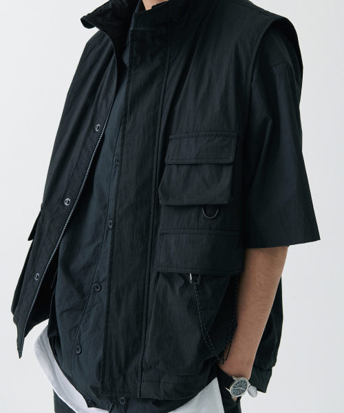 MUSINSA STANDARD（ムシンサスタンダード）の「[シティレジャー] CNマルチポケットベスト [ブラック]（ベスト・メンズ・その他・LARGE/X-LARGE/XX-LARGE/MEDIUM）」の5枚目の写真