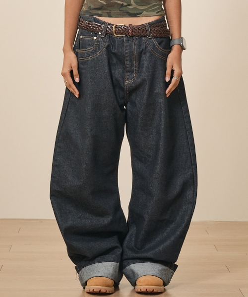 TAKEASY(テイクイージー)の「カーブドJジーンズ(インディゴブルー)(デニムパンツ・メンズ・その他・SMALL/MEDIUM/LARGE/X-LARGE)」の1枚目の写真