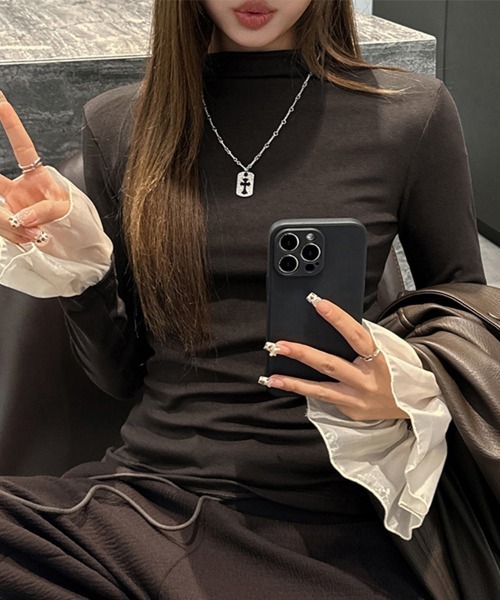 ReRe(リリ)の「袖プリーツ切り替えカットソー(Tシャツ/カットソー・レディース・ブラック/ダークグレー/ホワイト/ライトグレー/ダークブラウン・MEDIUM/LARGE/X-LARGE)」の7枚目の写真