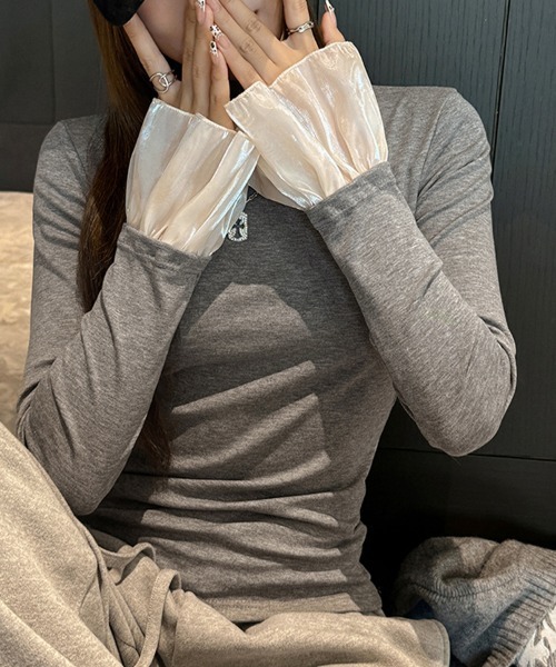 ReRe(リリ)の「袖プリーツ切り替えカットソー(Tシャツ/カットソー・レディース・ブラック/ダークグレー/ホワイト/ライトグレー/ダークブラウン・MEDIUM/LARGE/X-LARGE)」の12枚目の写真