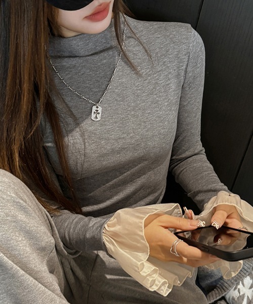 ReRe(リリ)の「袖プリーツ切り替えカットソー(Tシャツ/カットソー・レディース・ブラック/ダークグレー/ホワイト/ライトグレー/ダークブラウン・MEDIUM/LARGE/X-LARGE)」の14枚目の写真