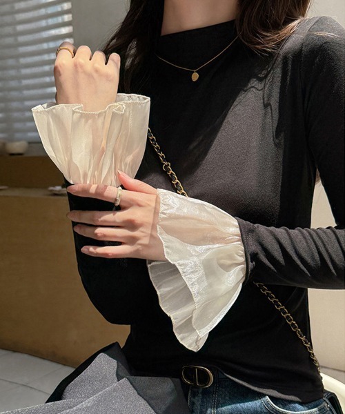ReRe(リリ)の「袖プリーツ切り替えカットソー(Tシャツ/カットソー・レディース・ブラック/ダークグレー/ホワイト/ライトグレー/ダークブラウン・MEDIUM/LARGE/X-LARGE)」の19枚目の写真