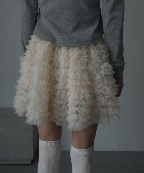 Nadana(ナダナ)の「チュールボリュームミニスカート(スカート・レディース・グレー/アイボリー・FREE)」の1枚目の写真