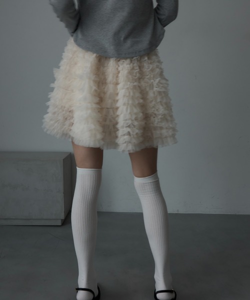 Nadana(ナダナ)の「チュールボリュームミニスカート(スカート・レディース・グレー/アイボリー・FREE)」の14枚目の写真