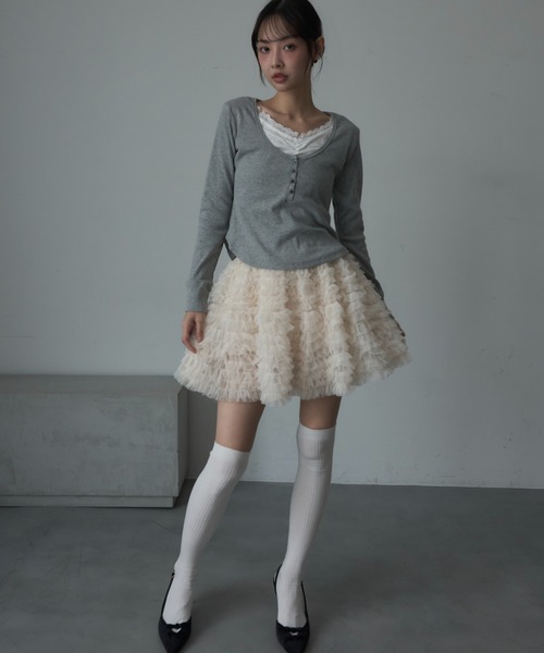 Nadana(ナダナ)の「チュールボリュームミニスカート(スカート・レディース・グレー/アイボリー・FREE)」の10枚目の写真