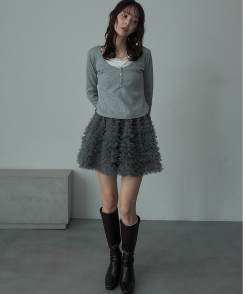 Nadana(ナダナ)の「チュールボリュームミニスカート(スカート・レディース・グレー/アイボリー・FREE)」の17枚目の写真
