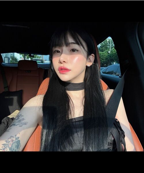 ARI(アリ)の「ELFIN SCARF TOP / BLACK(シャツ/ブラウス・レディース・ブラック・FREE)」の10枚目の写真