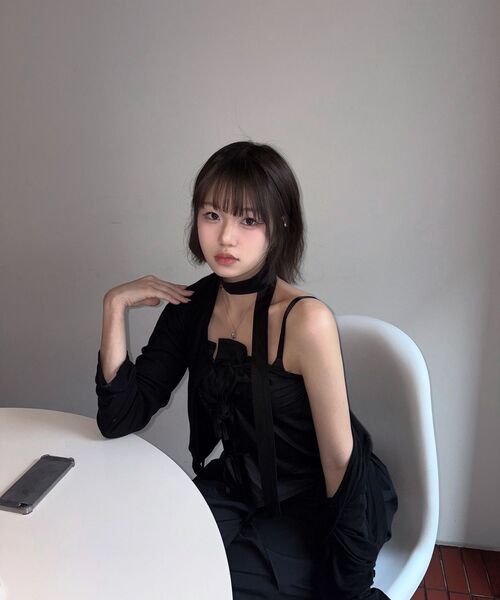ARI(アリ)の「ELFIN SCARF TOP / BLACK(シャツ/ブラウス・レディース・ブラック・FREE)」の4枚目の写真