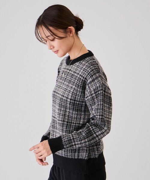 Jayro(ジャイロ)の「ジャガードチェックプルオーバー(ニット/セーター・レディース・ブラック系その他/ベージュ系その他/ネイビー・FREE)」の5枚目の写真