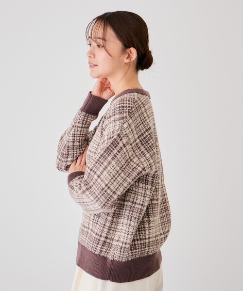 Jayro(ジャイロ)の「ジャガードチェックプルオーバー(ニット/セーター・レディース・ブラック系その他/ベージュ系その他/ネイビー・FREE)」の11枚目の写真