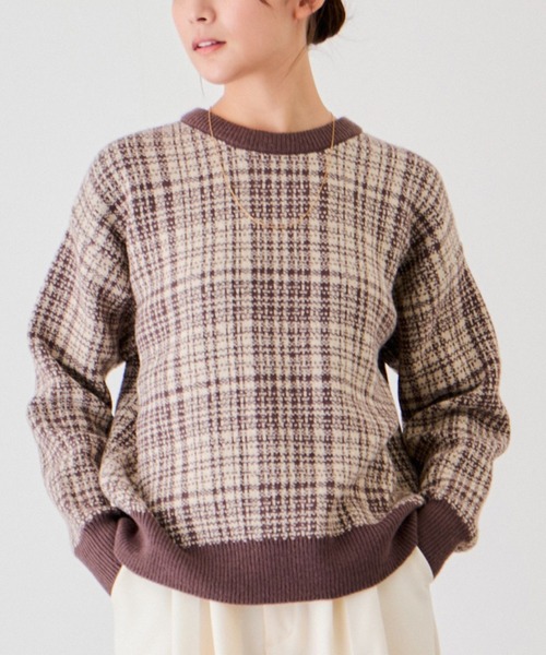 Jayro(ジャイロ)の「ジャガードチェックプルオーバー(ニット/セーター・レディース・ブラック系その他/ベージュ系その他/ネイビー・FREE)」の3枚目の写真
