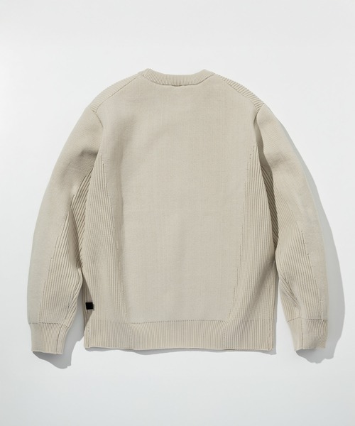 +phenix(プラスフェニックス)の「【WEB・直営店限定】+phenix(プラスフェニックス)HYBRID KNIT LONGSLEEVE PULLOVER ハイブリッド ニット ロングスリーブ プルオーバー(軽量/通気性)(ニット/セーター・メンズ・アイボリー/グレー/ブラック・XL/L/M/S)」の17枚目の写真