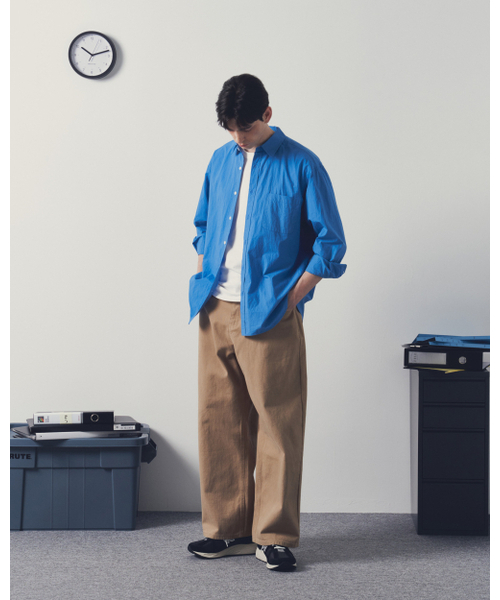 And Again（アンドアゲイン）の「コンフォートペーパーシャツ（ブルー（シャツ/ブラウス・メンズ・その他・SMALL/MEDIUM/LARGE）」の2枚目の写真