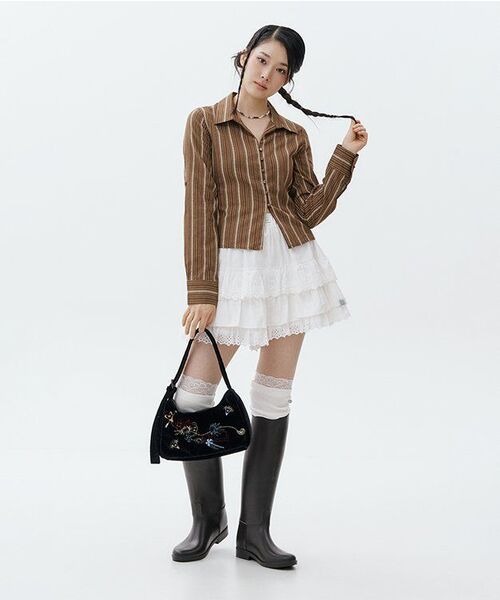KIMZISU(キムジス)の「Multicolour Embroidery Velvet Mini Bag _ BLACK(ショルダーバッグ・レディース・ブラック・OS)」の4枚目の写真