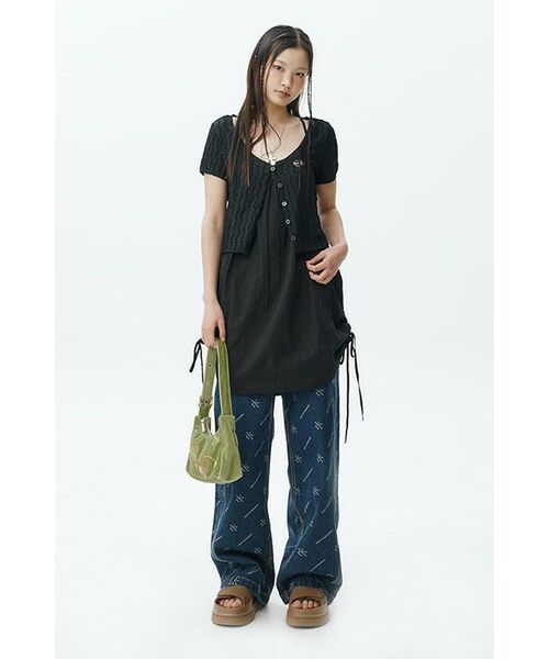 KIMZISU(キムジス)の「Multicolour Embroidery Velvet Mini Bag _ BLACK(ショルダーバッグ・レディース・ブラック・OS)」の5枚目の写真