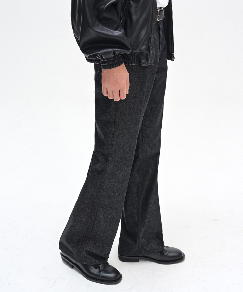 DECET(デケト)の「Dawn Semi Flared Jeans DCPT044CPBlack2(デニムパンツ・レディース・その他・26/28/30/32/34)」の2枚目の写真