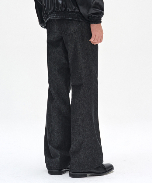 DECET(デケト)の「Dawn Semi Flared Jeans DCPT044CPBlack2(デニムパンツ・レディース・その他・26/28/30/32/34)」の6枚目の写真