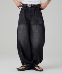 AOTT（アンアウトピット）の「Washed banding big balloon denim pants in black（デニムパンツ・レディース）」
