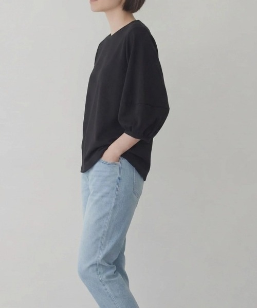 cammie(キャミー)の「クルーネックトップス(Tシャツ/カットソー・レディース・ホワイト/ブラック・M/L)」の8枚目の写真