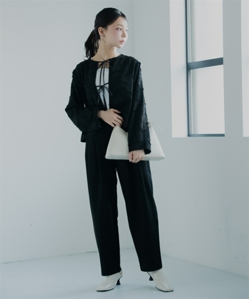 Petitjo（プッチージョ）の「小さいサイズ　ダブルタックテーパードパンツ　低身長さん・小柄女性（その他パンツ・レディース・ブラック/チャコールグレー・PL/PM/PS/PSS）」の3枚目の写真