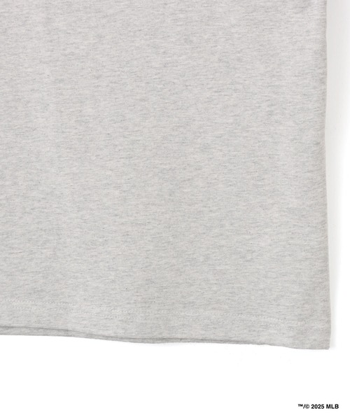 MLB(メジャーリーグベースボール)の「atmos x MLB All Teams Patch SS T-shirt / アトモス x MLB チーム パッチ Tシャツ【SP】(Tシャツ/カットソー・メンズ・ブラック/デザートカモ/グレー・XL/M/L/XXL)」の11枚目の写真