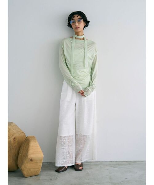 LAGUNAMOON（ラグナムーン）の「ドレープボウタイカットトップス（Tシャツ/カットソー・レディース・ラベンダー/ミント/ブラック/アイボリー・FREE）」の5枚目の写真