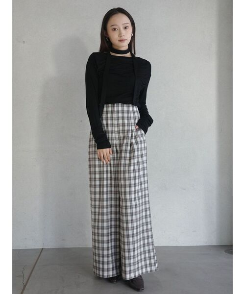 LAGUNAMOON（ラグナムーン）の「ドレープボウタイカットトップス（Tシャツ/カットソー・レディース・ラベンダー/ミント/ブラック/アイボリー・FREE）」の17枚目の写真