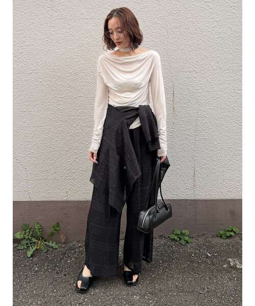 LAGUNAMOON（ラグナムーン）の「ドレープボウタイカットトップス（Tシャツ/カットソー・レディース・ラベンダー/ミント/ブラック/アイボリー・FREE）」の22枚目の写真