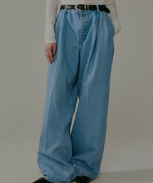 CINOH（チノ）の「DENIM TWO TUCK PANTS（デニムパンツ）」
