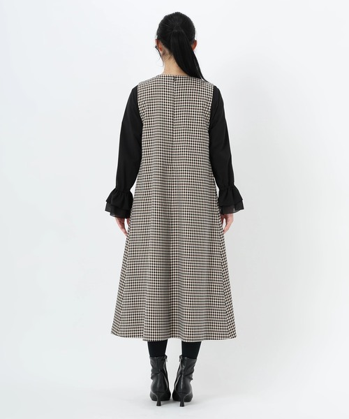 STRAWBERRY-FIELDS（ストロベリーフィールズ）の「ハウスチェックストレッチ（ジャンパースカート・レディース・ブラウン系・2）」の3枚目の写真