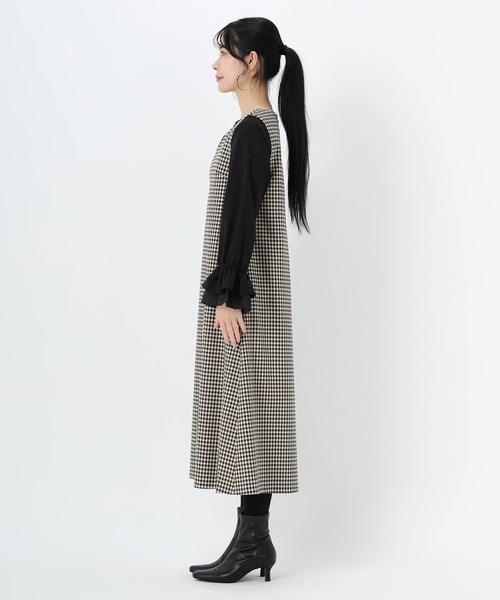STRAWBERRY-FIELDS（ストロベリーフィールズ）の「ハウスチェックストレッチ（ジャンパースカート・レディース・ブラウン系・2）」の4枚目の写真