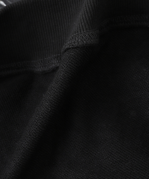 TIGHTBOOTH PRODUCTION（タイトブースプロダクション）の「TBPR / タイトブースプロダクション GRILLS CREW SWEAT（スウェット・メンズ・ブラック・MEDIUM）」の5枚目の写真