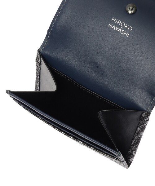 HIROKO HAYASHI(ヒロコハヤシ)の「DAMASCO(ダマスコ)薄型ミニ財布(財布・レディース・シルバー/ライトグレー・00)」の11枚目の写真