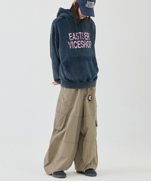 eastserviceshop(イーストサービスショップ)の「Vice Shop Dyed Hoodie - Washed Navy(パーカー・レディース・ネイビー・SMALL/MEDIUM)」の9枚目の写真