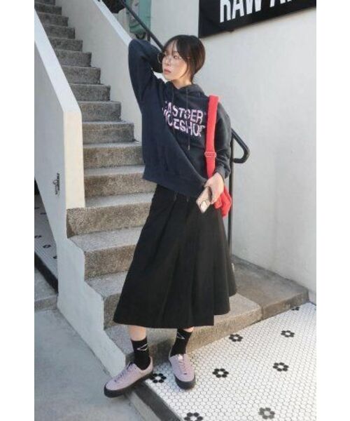 eastserviceshop(イーストサービスショップ)の「Vice Shop Dyed Hoodie - Washed Navy(パーカー・レディース・ネイビー・SMALL/MEDIUM)」の7枚目の写真