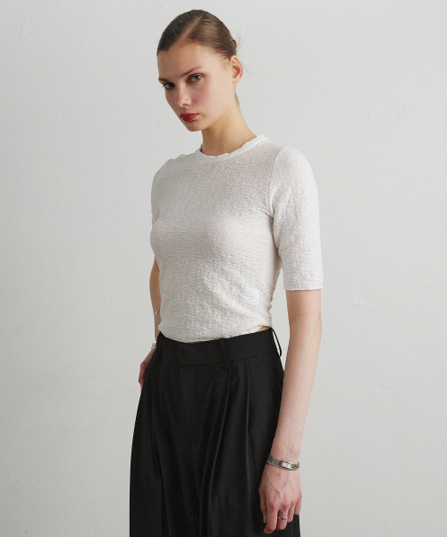 AHRE(アフレ)の「SEREIN LACE T-SHIRT_WHITE(Tシャツ/カットソー・レディース・その他・SMALL/MEDIUM)」の1枚目の写真