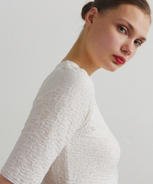 AHRE(アフレ)の「SEREIN LACE T-SHIRT_WHITE(Tシャツ/カットソー・レディース・その他・SMALL/MEDIUM)」の3枚目の写真