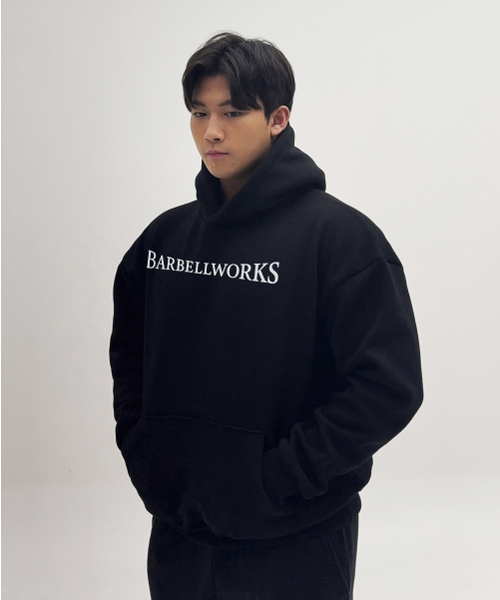 BARBELLWORKS(バーベルワークス)の「レタリングヘビーコットン二重生地フードパーカー(パーカー・メンズ・グレー/ブラック・LARGE/X-LARGE)」の3枚目の写真