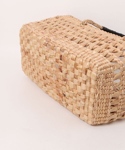 LILA&FLEUR(リラアンドフルール)の「Water Hyacints Bias Basket/ Wide(かごバッグ・レディース・ナチュラル・WIDE M)」の4枚目の写真