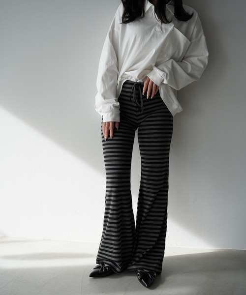 SANSeLF（サンセルフ）の「【SANSeLF】ボーダー柄フレアパンツ saw25a083（その他パンツ・レディース・グレー・FREE）」の4枚目の写真