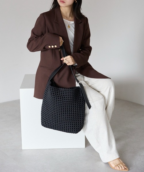 &MARKS(アンドマークス)の「N26【メッシュ×本革】ショルダーバッグ(ショルダーバッグ・レディース・ブラック/グレー/シャンパン/ブラウン・FREE)」の8枚目の写真