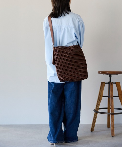 &MARKS(アンドマークス)の「N26【メッシュ×本革】ショルダーバッグ(ショルダーバッグ・レディース・ブラック/グレー/シャンパン/ブラウン・FREE)」の17枚目の写真